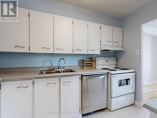 212 - 20 Sunrise Avenue, Toronto (Victoria Village), ON - Indoor Photo Showing Kitchen With Double Sink