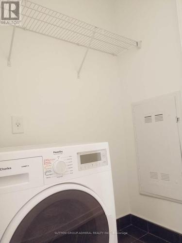 2113 - 77 Shuter Street, Toronto, ON - Indoor Photo Showing Laundry Room