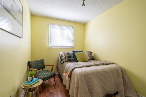 16 Debby Crescent, Brantford, ON - Indoor Photo Showing Bedroom