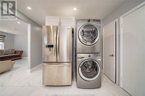 3108 Dominion Boulevard, Windsor, ON - Indoor Photo Showing Laundry Room