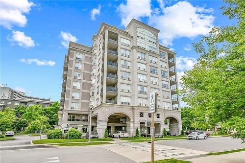 2000 Creekside Drive|Unit #305, Dundas, ON - Outdoor With Balcony With Facade