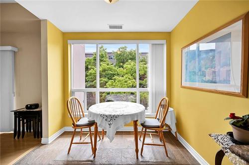 2000 Creekside Drive|Unit #305, Dundas, ON - Indoor Photo Showing Dining Room