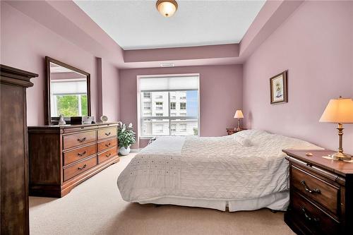 2000 Creekside Drive|Unit #305, Dundas, ON - Indoor Photo Showing Bedroom