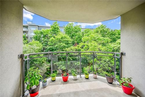 2000 Creekside Drive|Unit #305, Dundas, ON - Outdoor With Balcony With Exterior