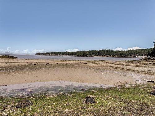 215 Easthom Rd, Gabriola Island, BC 