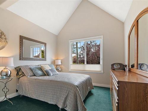 205 Kingston St, Victoria, BC - Indoor Photo Showing Bedroom