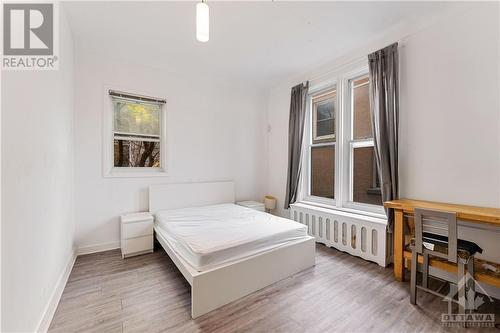 255 Mackay Street, Ottawa, ON - Indoor Photo Showing Bedroom