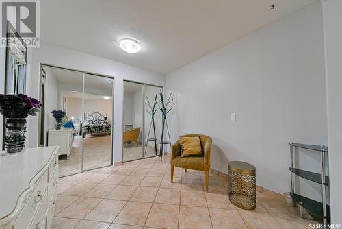 34 Forman Bay, Regina, SK - Indoor Photo Showing Other Room