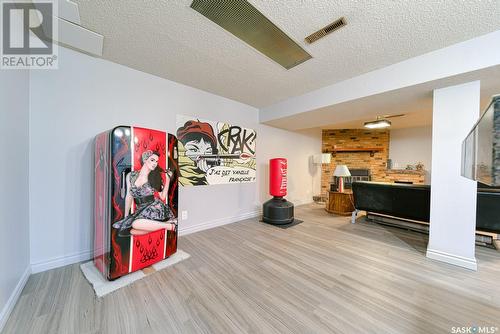 34 Forman Bay, Regina, SK - Indoor Photo Showing Other Room