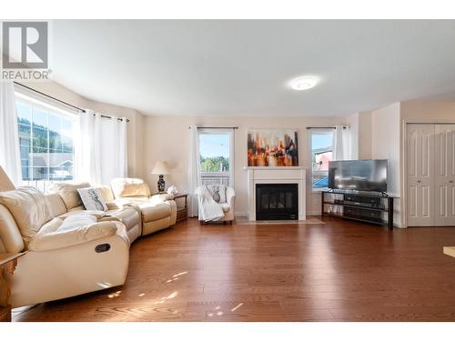 726 Okanagan Ave, Chase, BC - Indoor Photo Showing Living Room With Fireplace