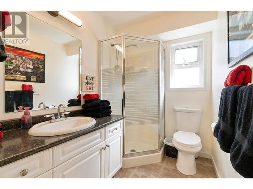 726 Okanagan Ave, Chase, BC - Indoor Photo Showing Bathroom