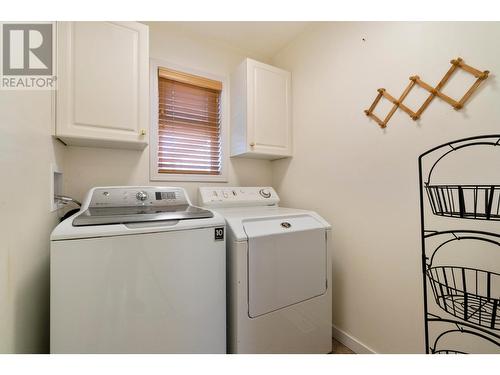 726 Okanagan Ave, Chase, BC - Indoor Photo Showing Laundry Room