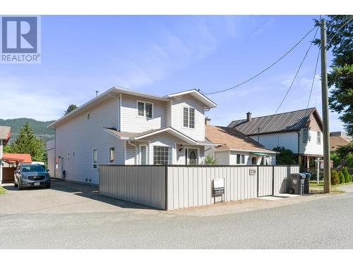 726 Okanagan Ave, Chase, BC - Outdoor