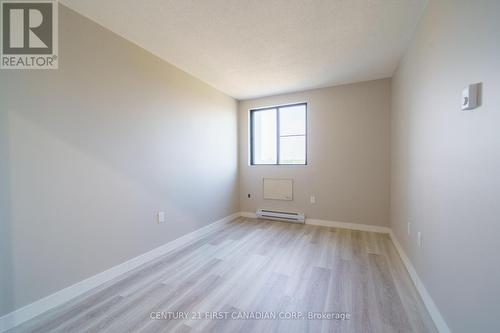 804 - 135 Baseline Road W, London, ON - Indoor Photo Showing Other Room