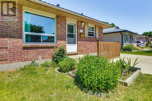 1384 Bentley Drive, London, ON - Outdoor