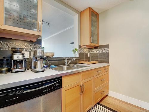 810-835 View St, Victoria, BC - Indoor Photo Showing Kitchen With Double Sink