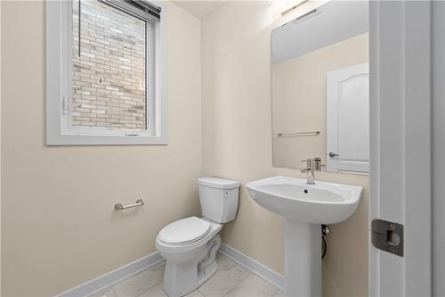 25 Downriver Drive, Welland, ON - Indoor Photo Showing Bathroom