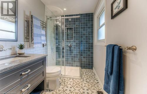 636 Red Pine Drive, Waterloo, ON - Indoor Photo Showing Bathroom