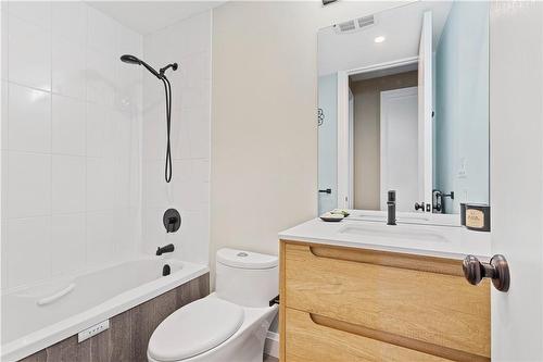 81 Scott Street|Unit #1109, St. Catharines, ON - Indoor Photo Showing Bathroom