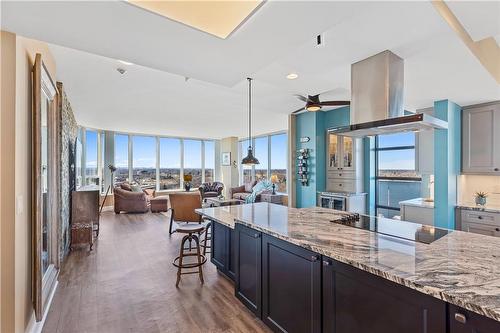 81 Scott Street|Unit #1109, St. Catharines, ON - Indoor Photo Showing Kitchen With Upgraded Kitchen