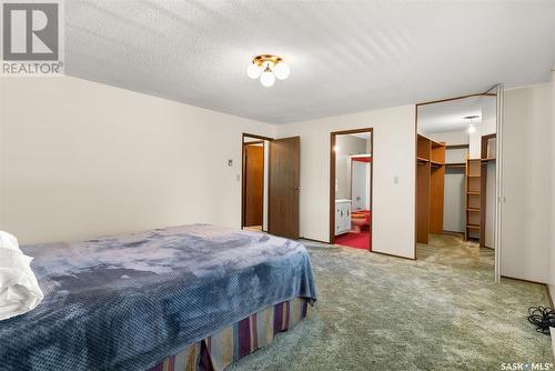 635 4Th Avenue Ne, Ituna, SK - Indoor Photo Showing Bedroom