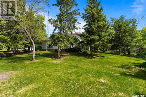 635 4Th Avenue Ne, Ituna, SK - Outdoor