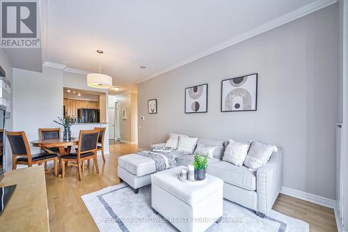 204 - 40 Old Mill Road, Oakville, ON - Indoor Photo Showing Living Room