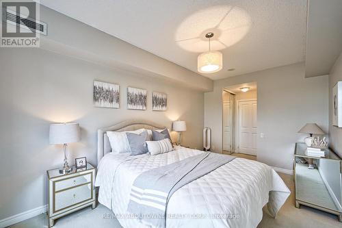 204 - 40 Old Mill Road, Oakville, ON - Indoor Photo Showing Bedroom