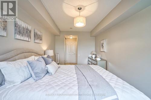 204 - 40 Old Mill Road, Oakville, ON - Indoor Photo Showing Bedroom