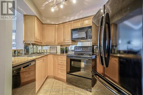 204 - 40 Old Mill Road, Oakville, ON - Indoor Photo Showing Kitchen With Double Sink