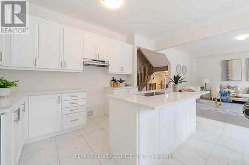 38 Duxbury Road, Brampton, ON - Indoor Photo Showing Kitchen