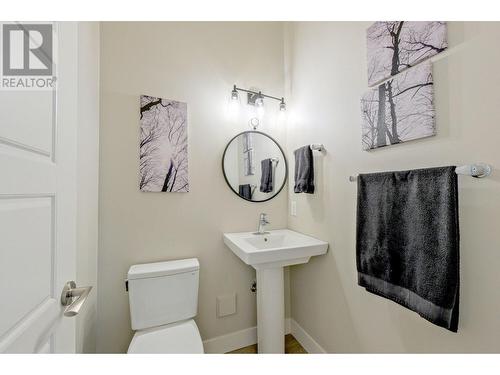 1836 Tower Ranch Boulevard Unit# 29 Lot# 28, Kelowna, BC - Indoor Photo Showing Bathroom