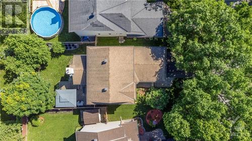 22 Fernbrook Place, Kanata, ON - Outdoor With Above Ground Pool