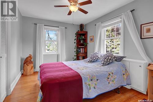 3003 Hill Avenue, Regina, SK - Indoor Photo Showing Bedroom