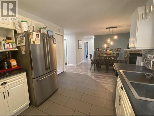 4932 Hundal Drive, Terrace, BC - Indoor Photo Showing Kitchen