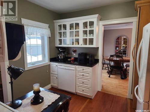 1602 101St Street, Tisdale, SK - Indoor Photo Showing Kitchen