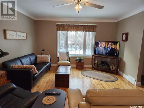 1602 101St Street, Tisdale, SK - Indoor Photo Showing Living Room