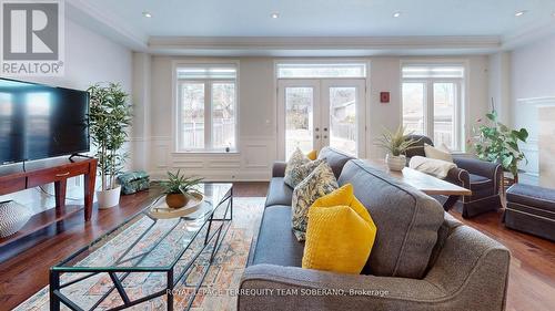 100 Falstaff Avenue, Toronto, ON - Indoor Photo Showing Living Room