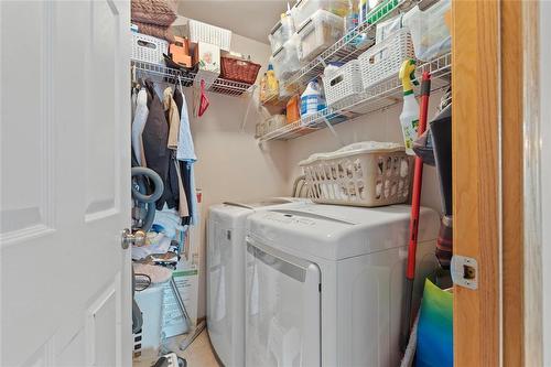 78 Bloomer Crescent, Winnipeg, MB - Indoor Photo Showing Laundry Room