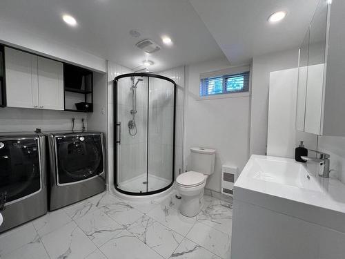 Bathroom - 6Z Crois. Albert-Lacombe, Montréal (L'Île-Bizard/Sainte-Geneviève), QC - Indoor Photo Showing Laundry Room