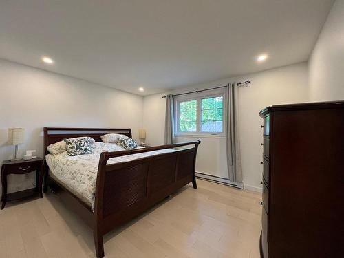 Master bedroom - 6Z Crois. Albert-Lacombe, Montréal (L'Île-Bizard/Sainte-Geneviève), QC - Indoor Photo Showing Bedroom