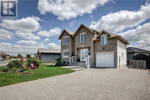 10 Brentwood Court, Sudbury, ON - Outdoor With Facade