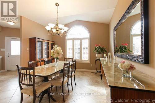 592 Clearwater Crescent, London, ON - Indoor Photo Showing Dining Room