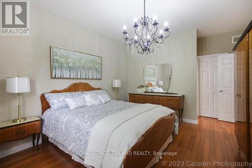 592 Clearwater Crescent, London, ON - Indoor Photo Showing Bedroom