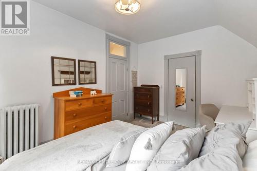 446 Piccadilly Street, London, ON - Indoor Photo Showing Bedroom