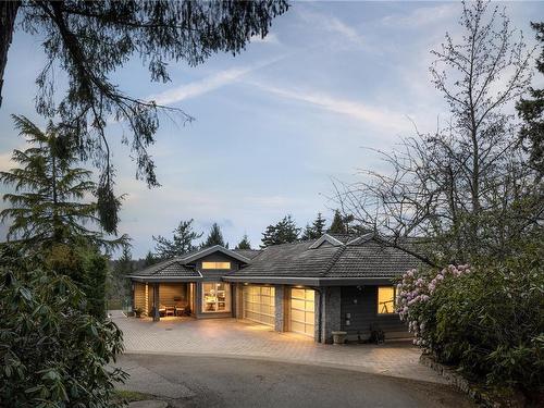 4382 Wildflower Lane, Saanich, BC 