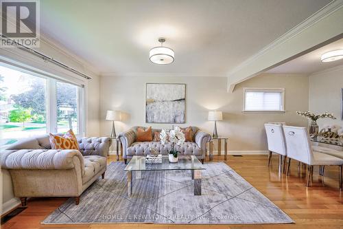 90 Merryfield Drive N, Toronto, ON - Indoor Photo Showing Living Room