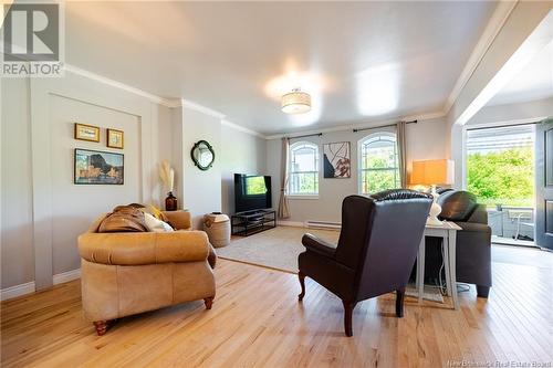 8 River Street, Fredericton, NB - Indoor Photo Showing Living Room