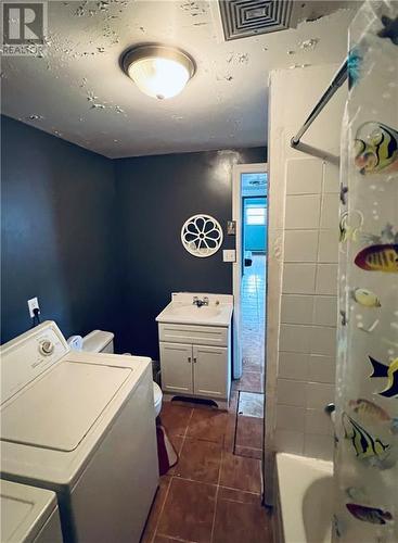 18 Georges Street, Rogersville, NB - Indoor Photo Showing Laundry Room