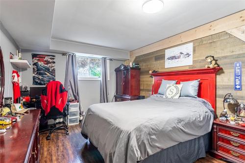 288 Celtic Drive, Hamilton, ON - Indoor Photo Showing Bedroom